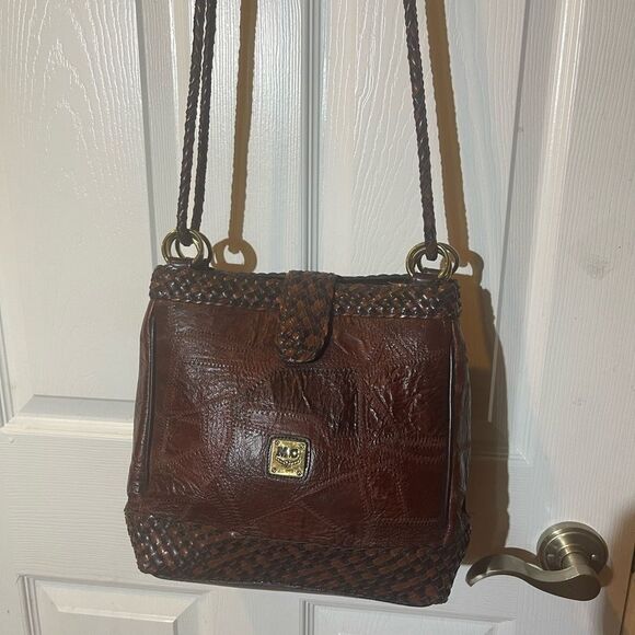 M.C. Brow synthetic Brown patchwork and braided shoulder/ crossbody bag. - Picture 1 of 13